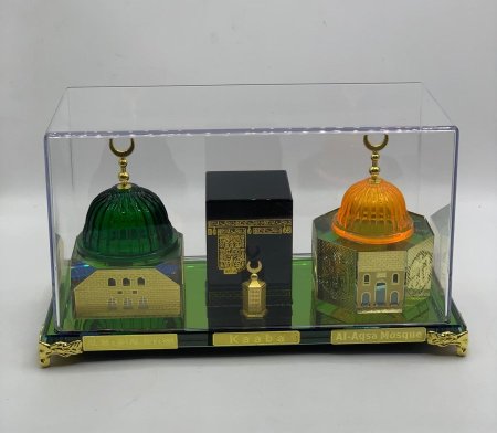 تحفة ع شكل الكعبة