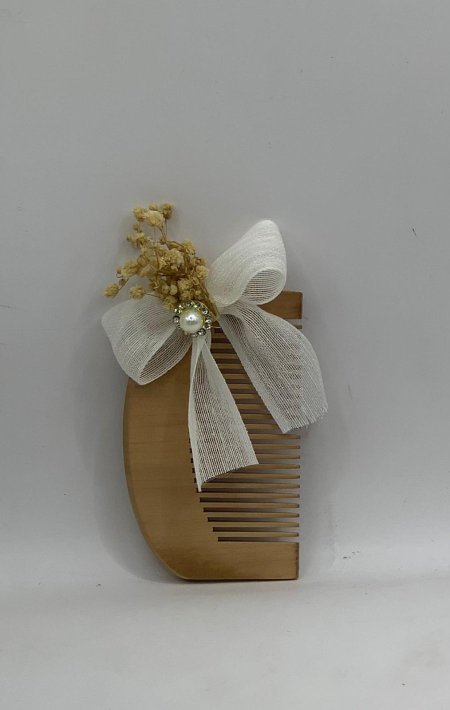 توزيعة مشط مزين