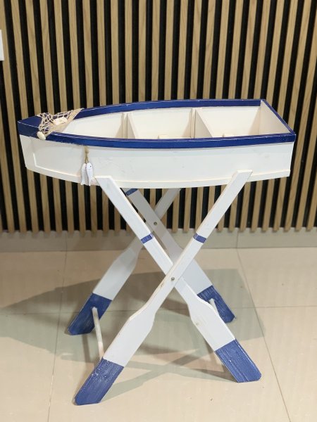 سفينه بحارةً مع قاعدة