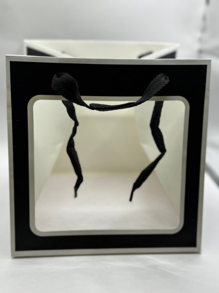 كيس للهدايا